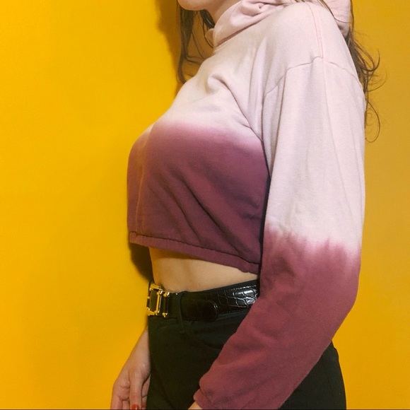 OLD NAVY Dip Dye Ombre Crop Sweatshirt in Pink - Picture 3 of 6